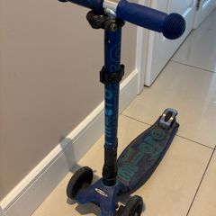 Micro Maxi fold down scooter
