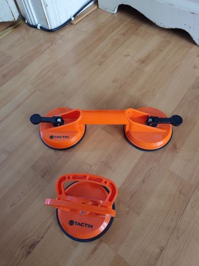 Suction cup lifter