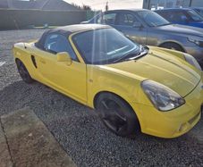 2003 Toyota mr2