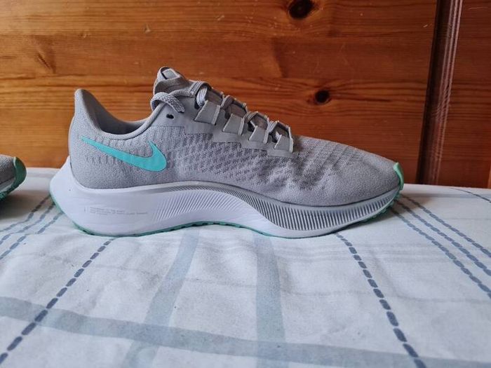 2019 nike air zoom pegasus 37 Size 4.5 eu 38 grey/blue in excellent condition