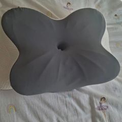 Ergonomic memory foam Pillow