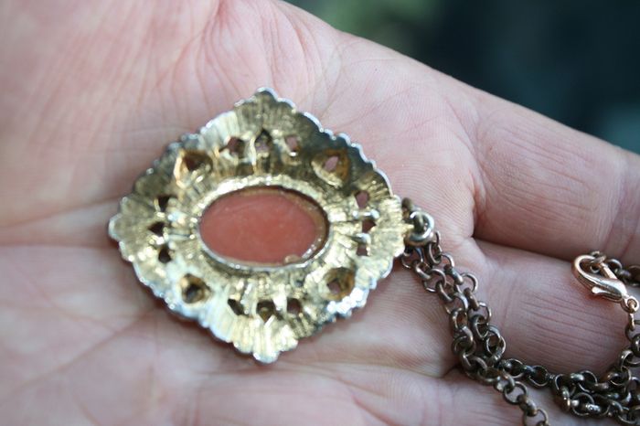 Vintage Cameo Pendant