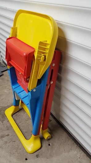 folable high chair with height adjustment