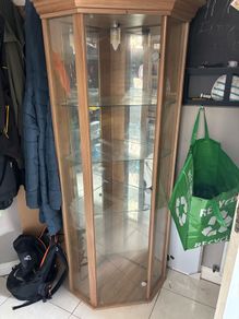 Glass cabinet