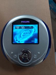 Philips PET320/37 3.5 Portable DVD/CD/MP3/CD Player with charger in excellent condition, working great