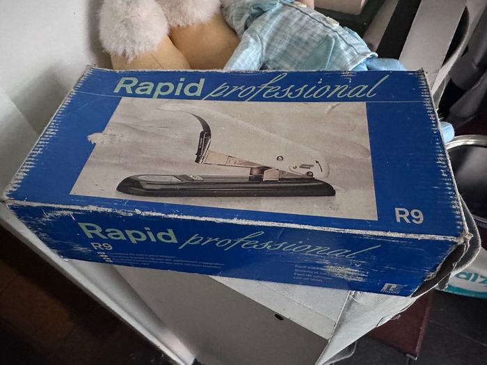 Rapid duty R9 stapler