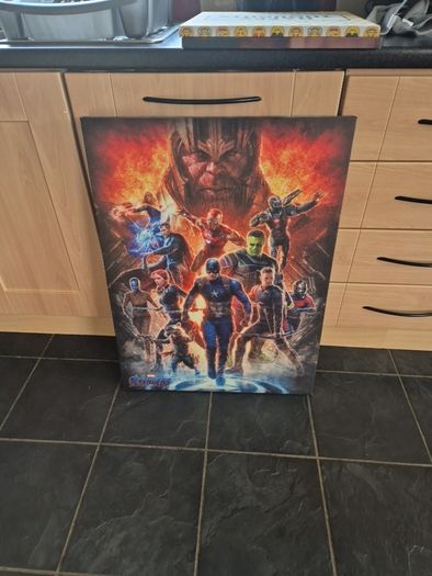 Marvel Avengers Endgame pyramid canvas