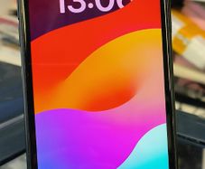 Apple iPhone XR 64GB Factory Unlocked Black (Battery Health: 80%)