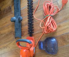 Flymo hedge trimmer