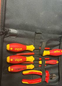 Screwdriver. Wiha Mixed Vde Electricians Tools 6 Piece Set