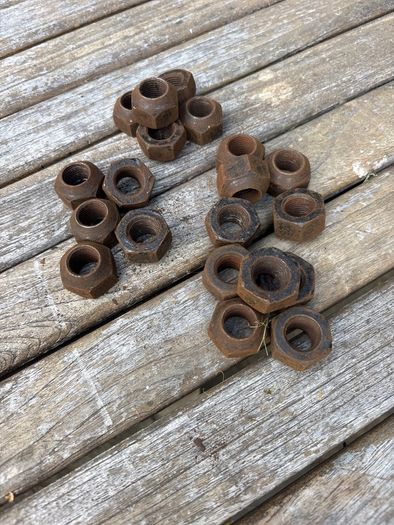 wheel nuts  landrover Discovery