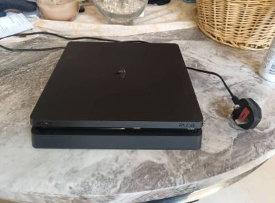 PS4 Console Slim 500GB