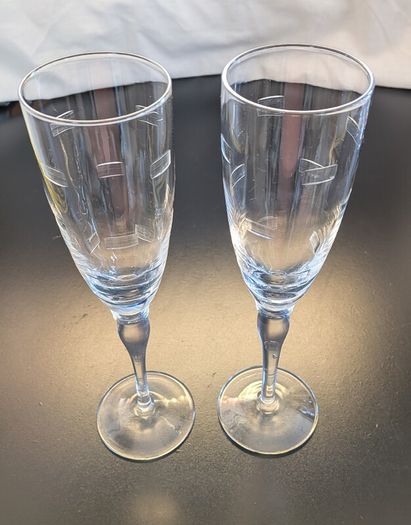 Pair Tall Etched Champagne Flutes Geometric Glass Toasting Glasses 25cm