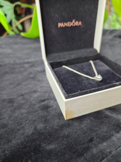 Authentic Pandora Sterling Silver Sparkling Elevated Heart Pendant Necklace with Box