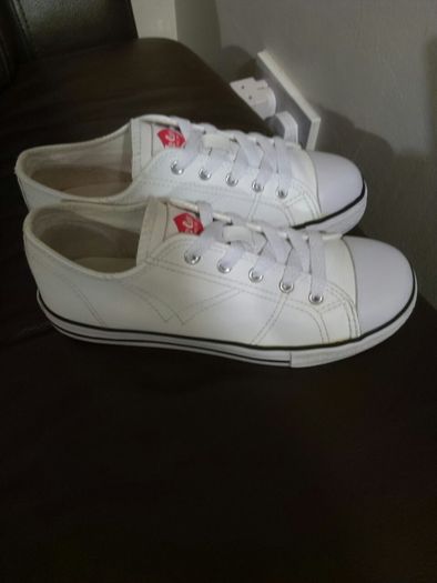 Lee Cooper Shoes, size EU-33, UK-1