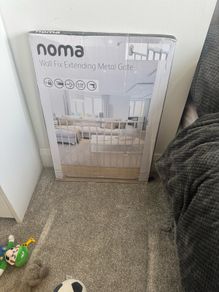 Extendable stair gate