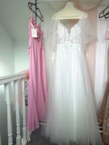 White 3D Floral Embroidered Tulle Flutter-Sleeve Bridal Gown