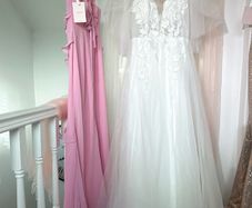 White 3D Floral Embroidered Tulle Flutter-Sleeve Bridal Gown
