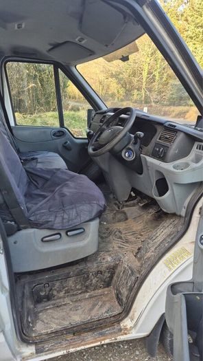 Crew cab ,6 seater  Ford transit van