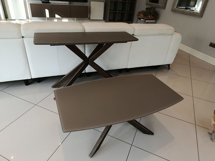 Coffee table from Eazy Living, brown glass top