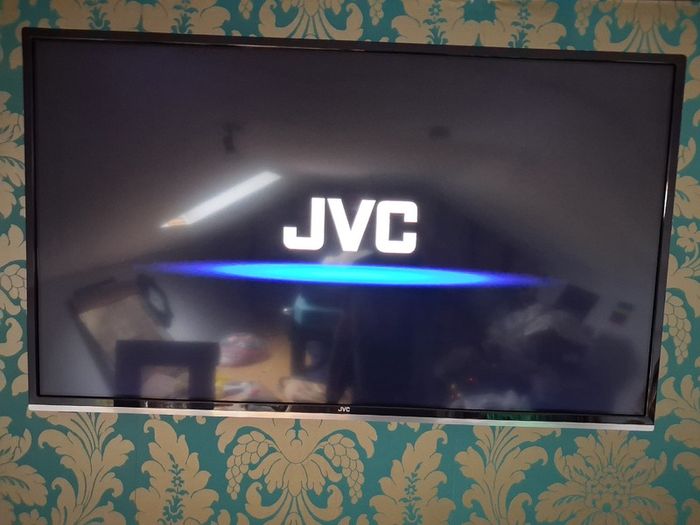 36 inch smart TV