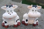 Vintage Ceramic Cow Salt &amp; Pepper Shaker