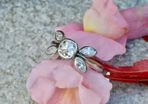 Antique Diamond Cluster Solitaire Ring - Platinum