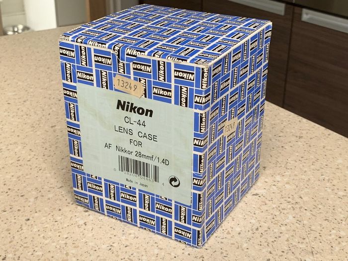 Nikon 28mm f/1.4 AF-D Lens