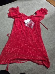 New top with tags