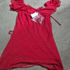 New top with tags