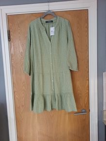 Primark  Dress.   S. M - 14.    B.N.W.T