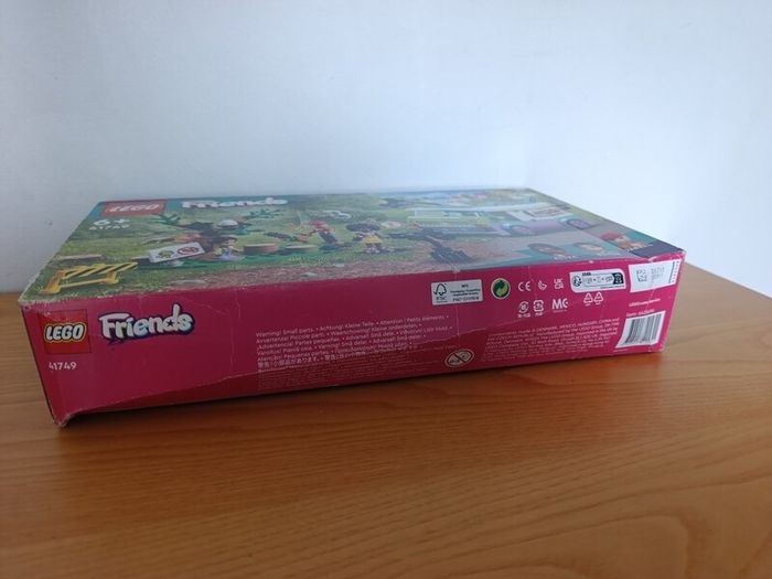 LEGO Friends Newsroom Van 41749