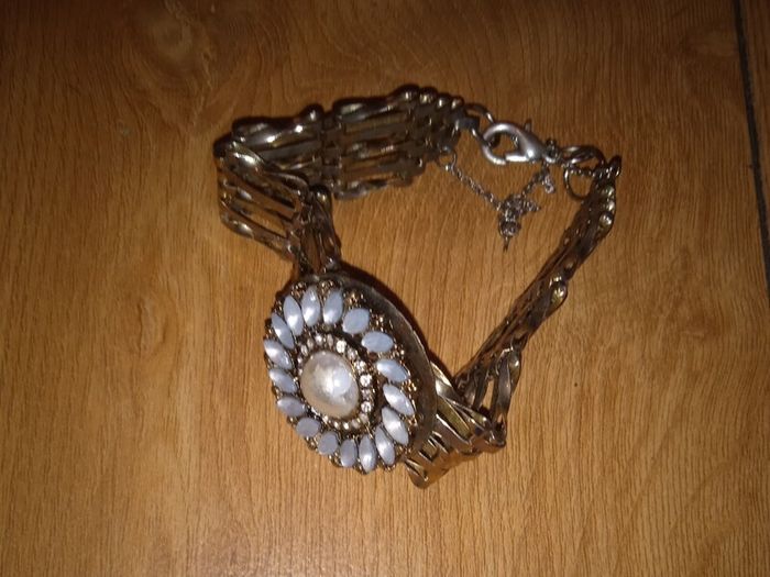 bracelet