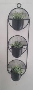 Tier metal plant holder