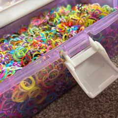 Large carrier box off loom Bands