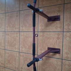 Pull up bar