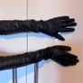 Black leather evening gloves Image 2