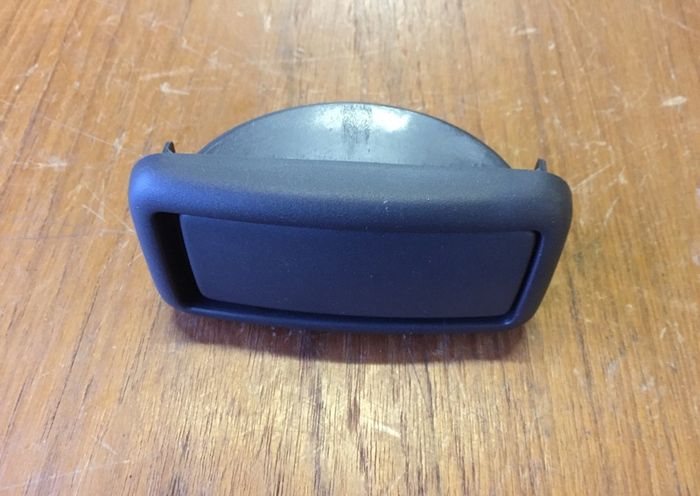 Ash Tray (Fiat Punto)