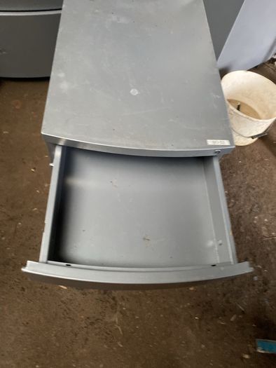 Filling Cabinets on rollers