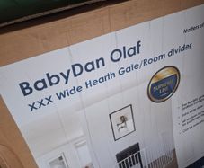 BabyDan Olaf XXX Wide Hearth Gate/ Room Divider White