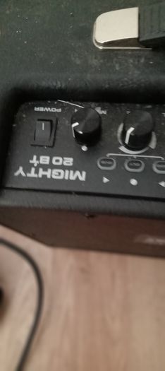 lefthand electric guitar and 20 watts amp
