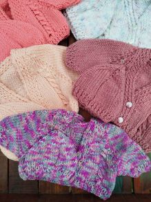 5 x Handknit cardigans and hats