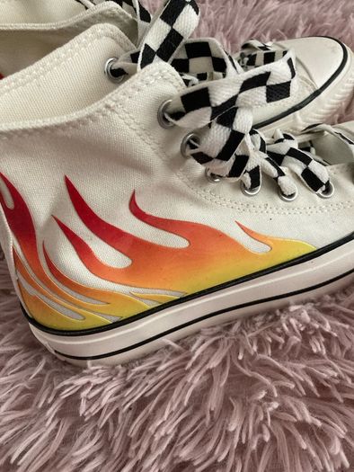 7 pairs of Genuine Converse