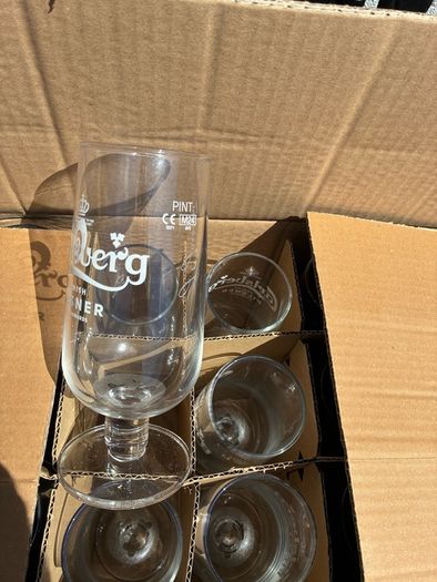 24 Pint Glasses.