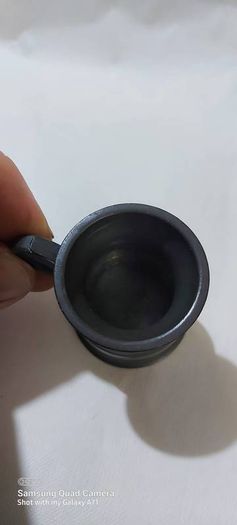 Gill pewter measure ,used condition,,see pictures for condition,,hard to come by ,,buyer collects or pays postage thank you,,take as is ,