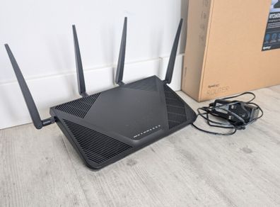 Synology RT2600ac Router Excellent Condition, Boxed like New