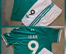 Isak liverpool green jersey