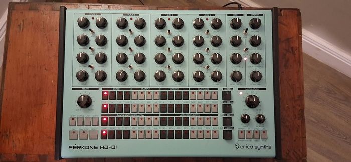 Erica Synths Perkons HD-01 drum machine - excellent condition
