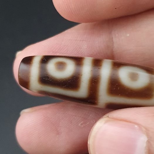 Antique Himalayan Tibetan 4 Eyes Agate Dzi Bead Amulet
