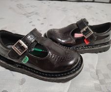 kids Girls kickers shoes size 9